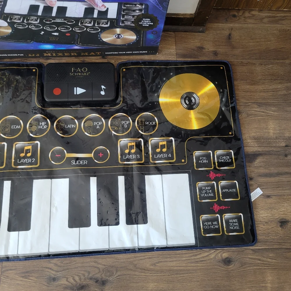 FAO Schwarz Giant Piano DJ Mixer & Recorder Dance Toy Electronic Music Mat WORKS